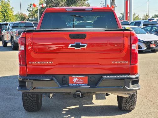 2024 Chevrolet Silverado 1500 Custom Trail Boss
