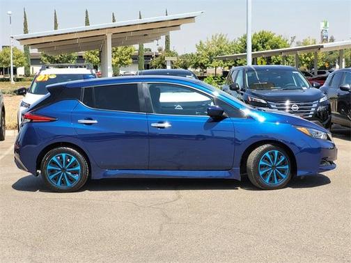 2022 Nissan Leaf S