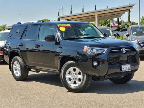 2024 Toyota 4Runner SR5