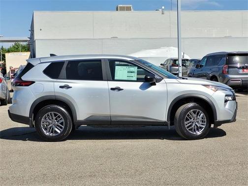 2025 Nissan Rogue S