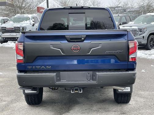 2024 Nissan Titan PRO-4X