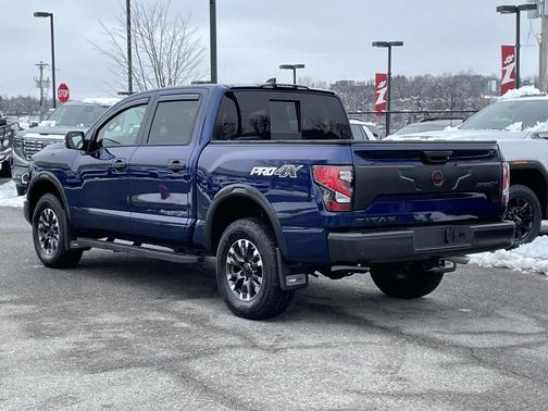 2024 Nissan Titan PRO-4X