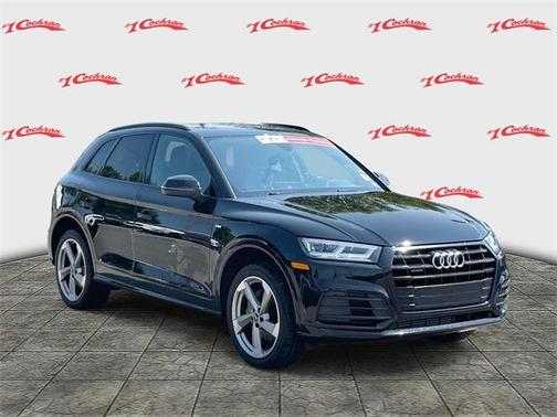 2020 Audi Q5 45 Titanium Premium
