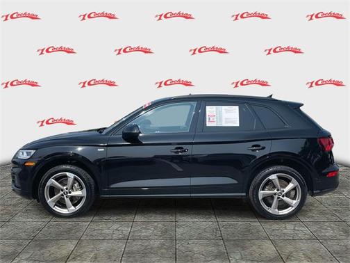 2020 Audi Q5 45 Titanium Premium