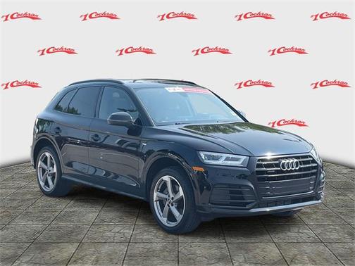 2020 Audi Q5 45 Titanium Premium