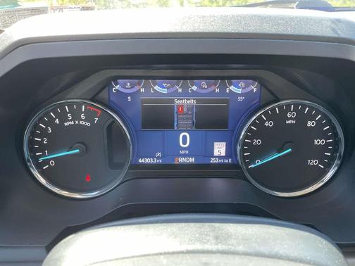 Star White Metallic Tri-Coat 2024 Ford Expedition Max XLT