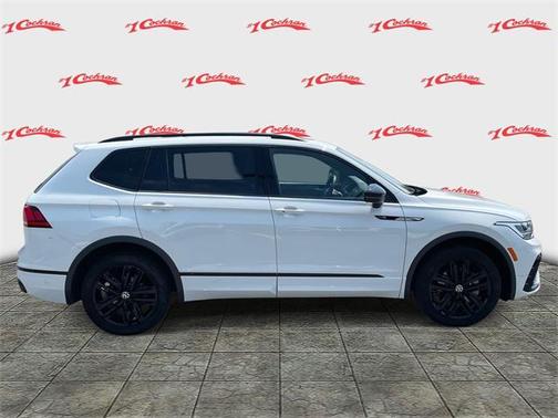 2022 Volkswagen Tiguan 2.0T SE R-Line Black 4MOTION