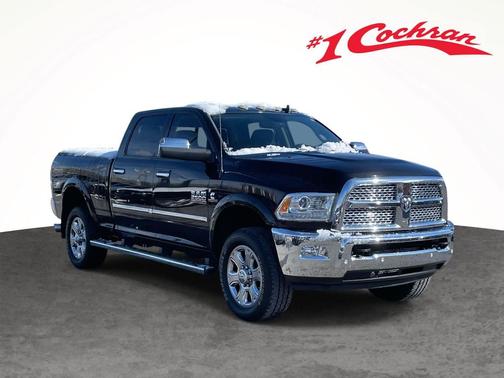 2017 RAM 2500 Laramie Crew Cab 4x4 6'4' Box