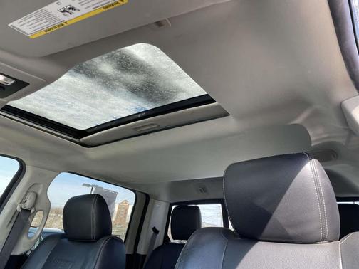 2017 RAM 2500 Laramie Crew Cab 4x4 6'4' Box