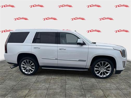 2017 Cadillac Escalade Luxury