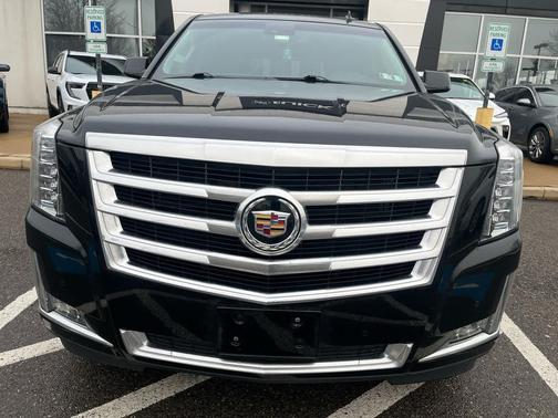 2015 Cadillac Escalade Luxury