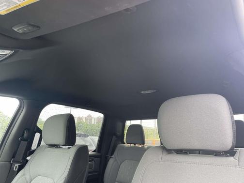 Billet Silver Metallic Clearcoat 2022 RAM 1500 Big Horn/Lone Star