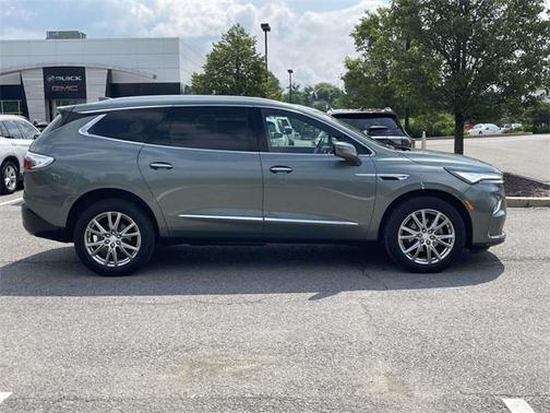 2022 Buick Enclave AWD Essence