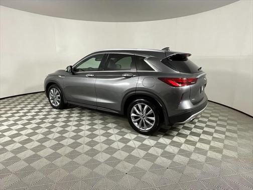 2022 INFINITI QX50 LUXE AWD