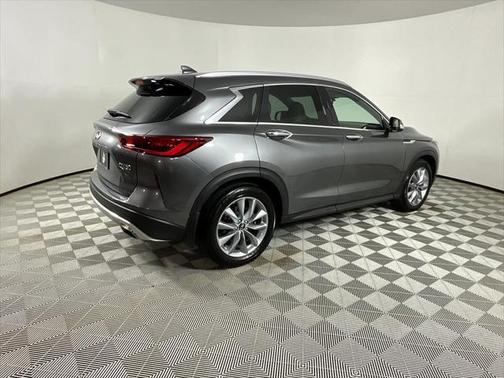 2022 INFINITI QX50 LUXE AWD