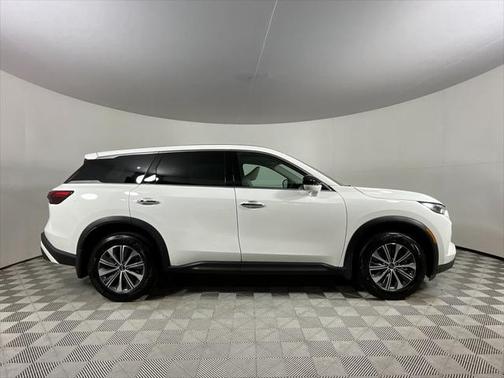 2025 INFINITI QX60 Pure