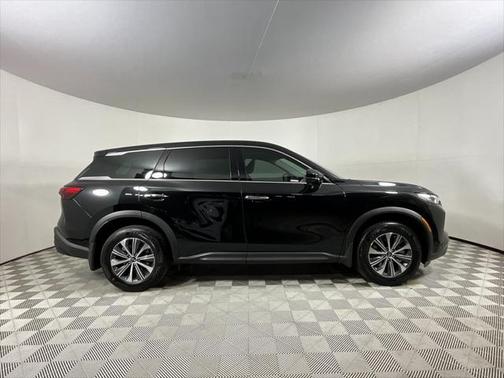 2025 INFINITI QX60 Pure