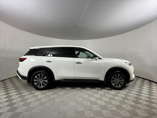 2025 INFINITI QX60 Pure