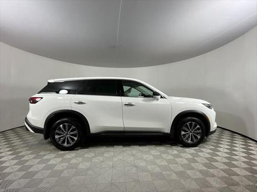 2025 INFINITI QX60 Pure