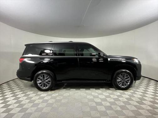 2025 INFINITI QX80 PURE AWD