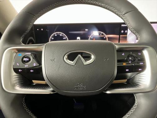 2025 INFINITI QX80 Luxe