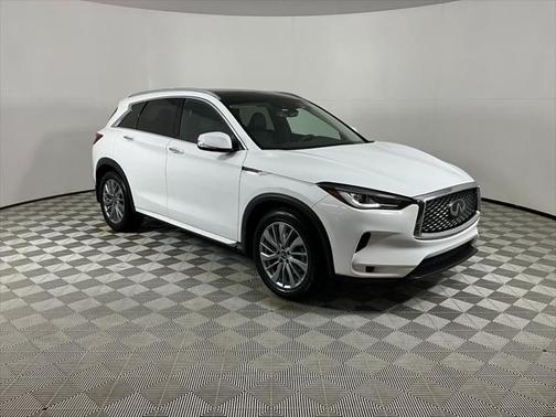 2023 INFINITI QX50 LUXE