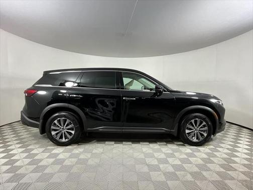 2025 INFINITI QX60 Pure