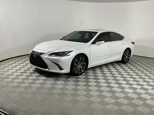 2023 Lexus ES 300h Base