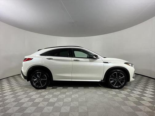 2023 INFINITI QX55 LUXE