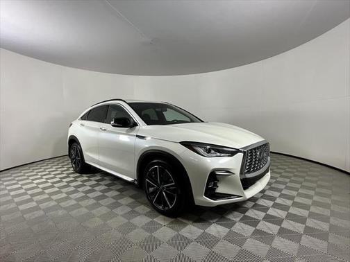 2023 INFINITI QX55 LUXE