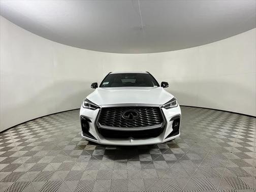 2025 INFINITI QX55 LUXE