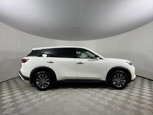 2025 INFINITI QX60 Pure