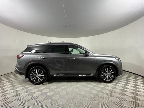 2025 INFINITI QX60 SENSORY