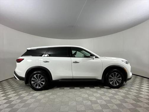 2025 INFINITI QX60 Pure