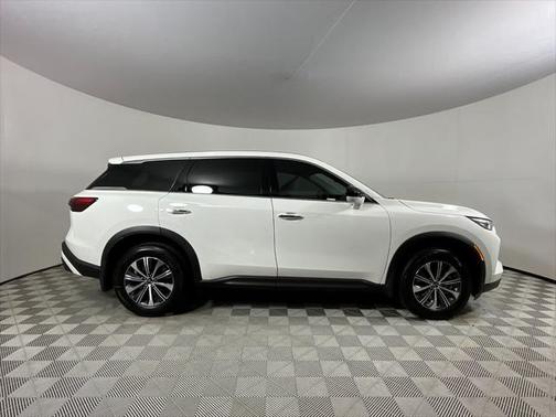2025 INFINITI QX60 Pure