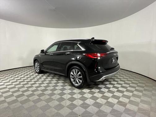 2022 INFINITI QX50 LUXE