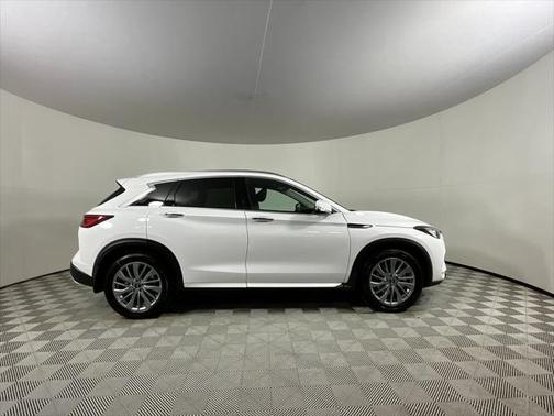 2025 INFINITI QX50 Luxe AWD