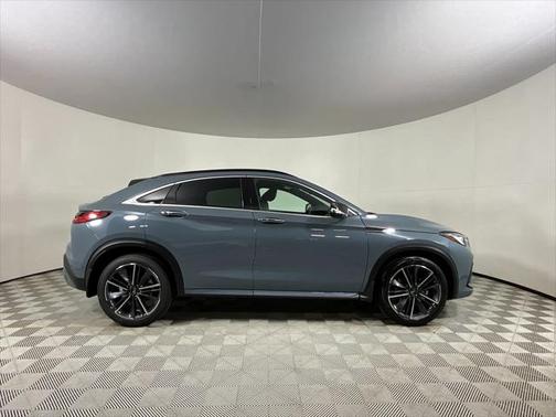 2025 INFINITI QX55 LUXE