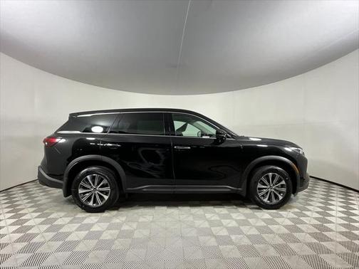 2025 INFINITI QX60 Pure