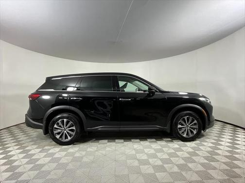 2025 INFINITI QX60 Pure