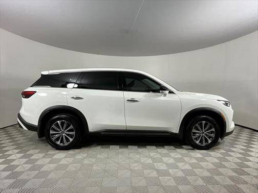 2025 INFINITI QX60 Pure