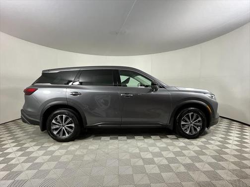 2025 INFINITI QX60 Pure