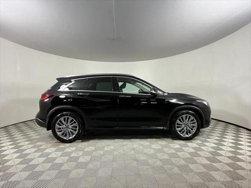 2025 INFINITI QX50 Luxe AWD
