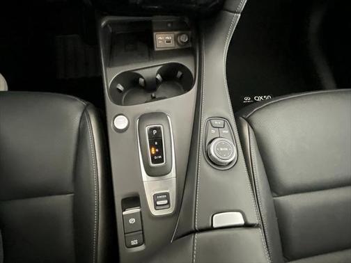 2025 INFINITI QX50 Luxe AWD