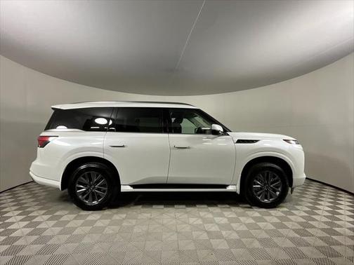 2025 INFINITI QX80 PURE AWD