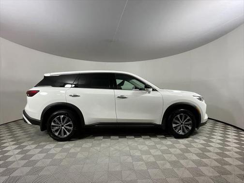 2025 INFINITI QX60 Pure