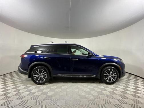 2025 INFINITI QX60 SENSORY