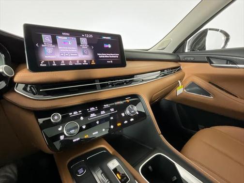 2025 INFINITI QX60 SENSORY