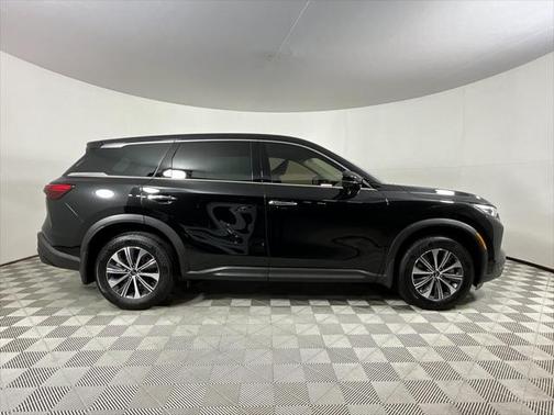 2025 INFINITI QX60 Pure