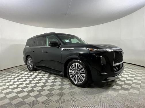 2025 INFINITI QX80 SENSORY AWD